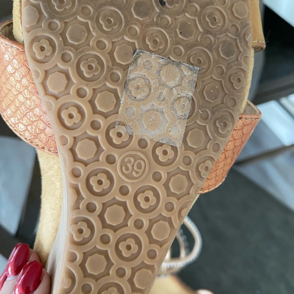 Wedge sandal - Picture 4 of 6